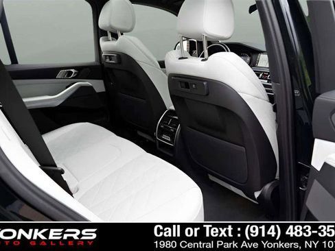 Used 2023 BMW X5 xDrive40i w/ M Sport Package image 29