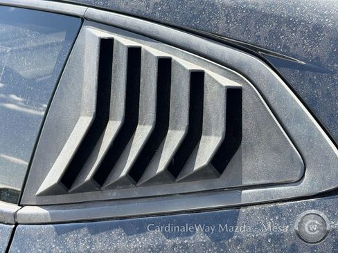 Used 2020 Chevrolet Camaro LT RWD image 9