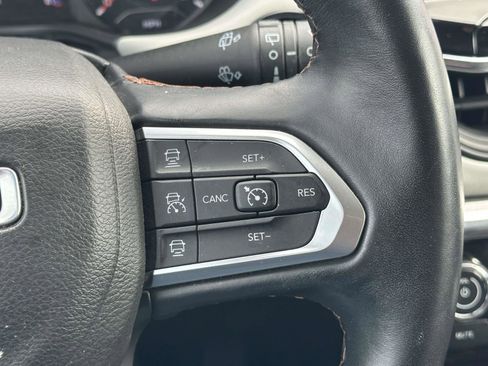 Used 2022 Jeep Compass Limited image 22