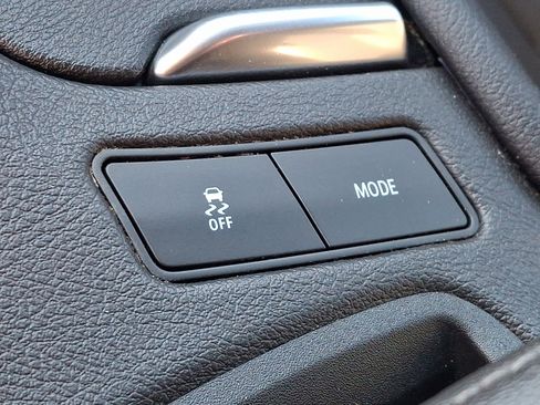 Certified 2022 Cadillac XT5 Luxury image 34