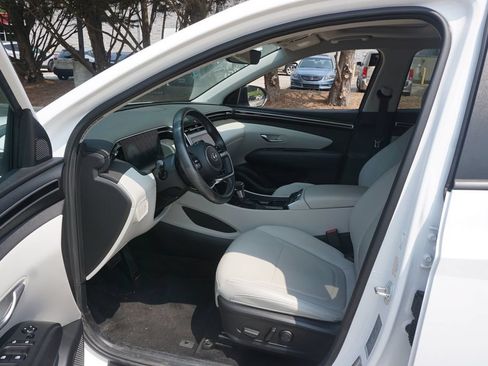 Used 2024 Hyundai Tucson SEL w/ Convenience Package AWD/4WD image 2
