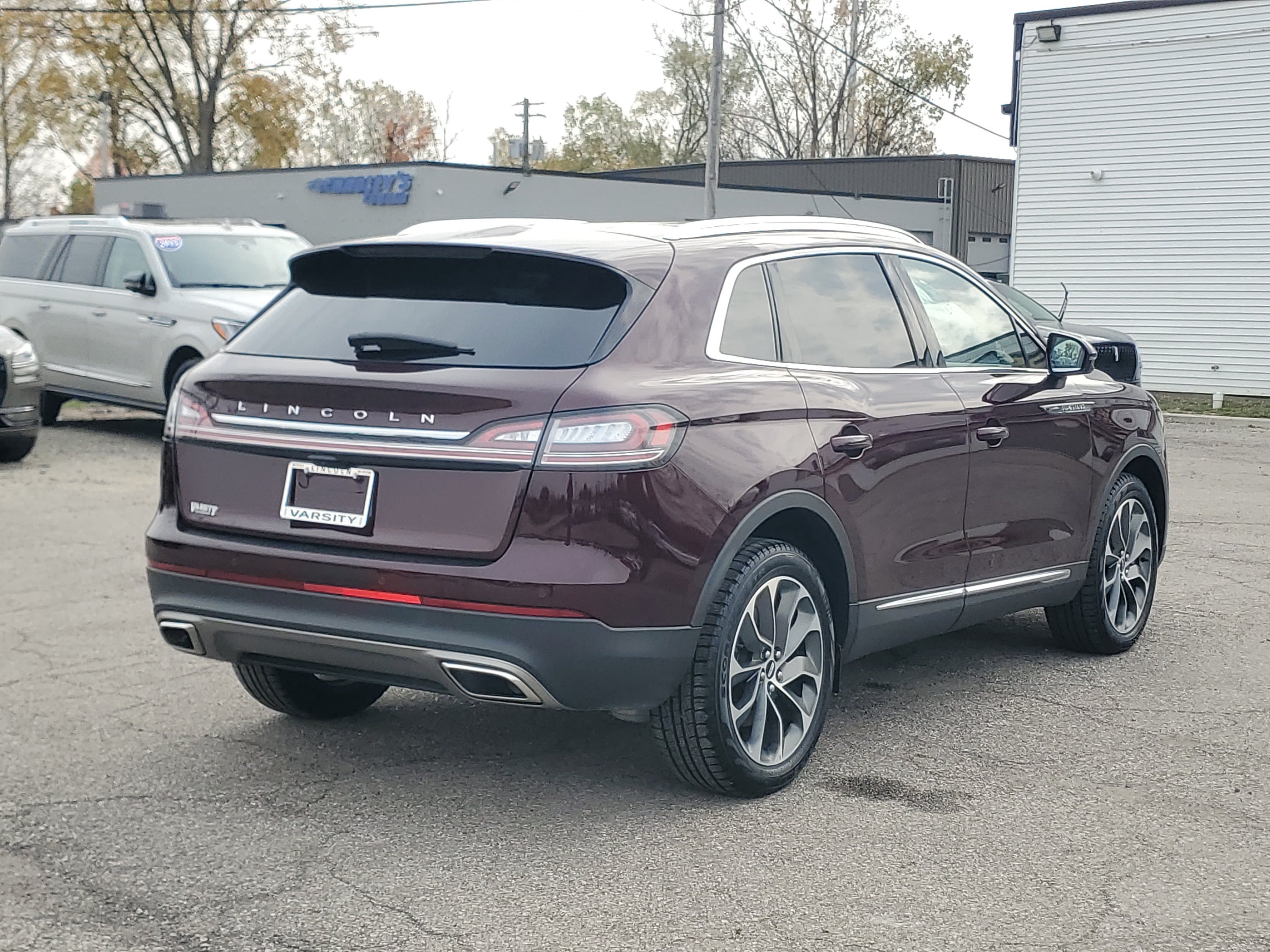 Used 2023 Lincoln Nautilus Reserve AWD/4WD image 6