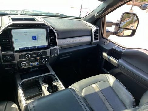 Used 2022 Ford F350 Platinum AWD/4WD image 16