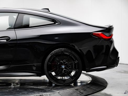 Used 2021 BMW M4 Coupe w/ Executive Package image 7