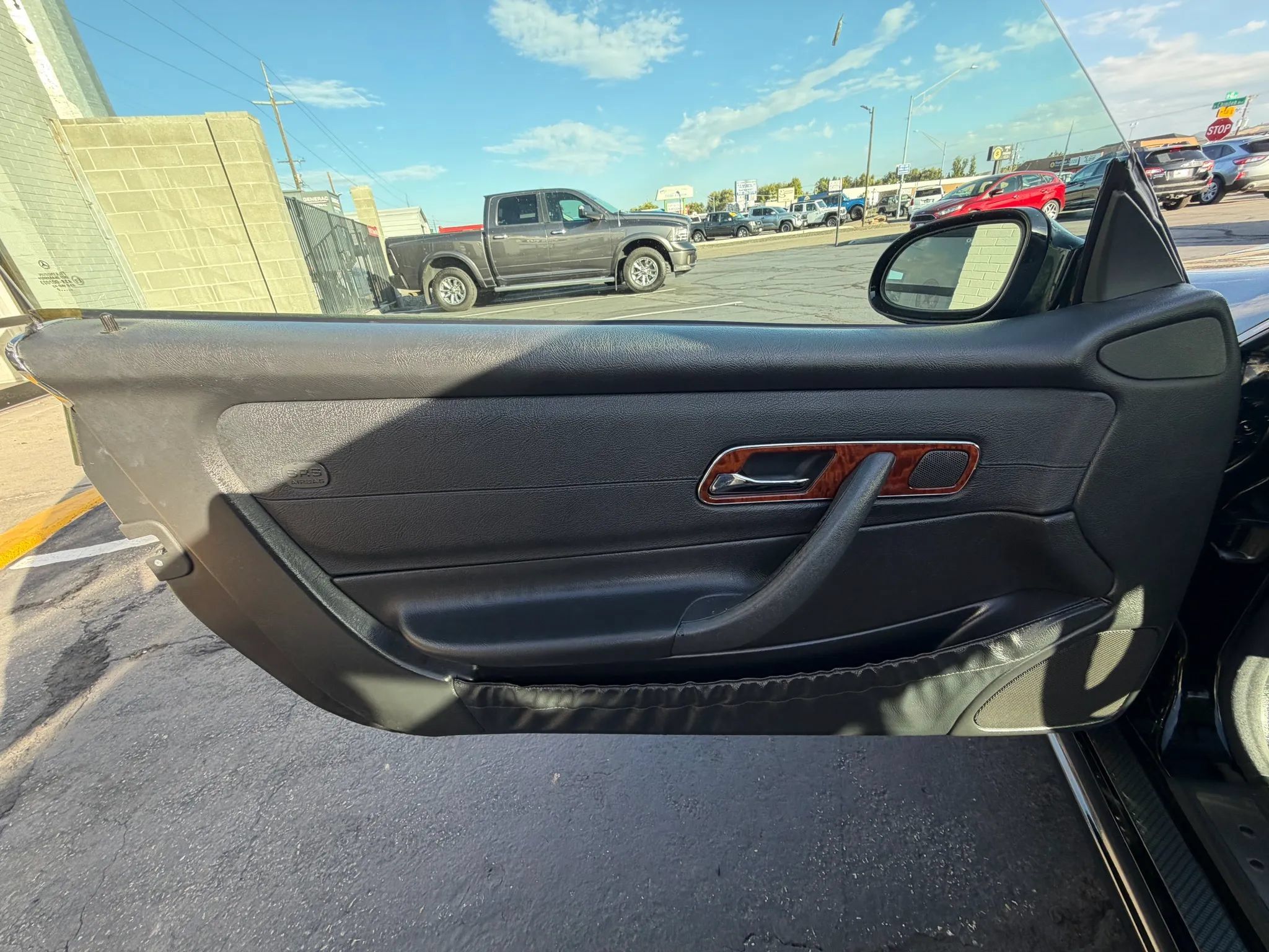 Used 2001 Mercedes-Benz SLK 320 image 17