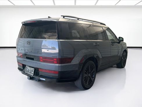 Used 2025 Hyundai Santa Fe Calligraphy FWD image 4