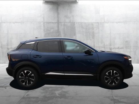 New 2026 Nissan Kicks SV w/ Cold Weather Package image 5
