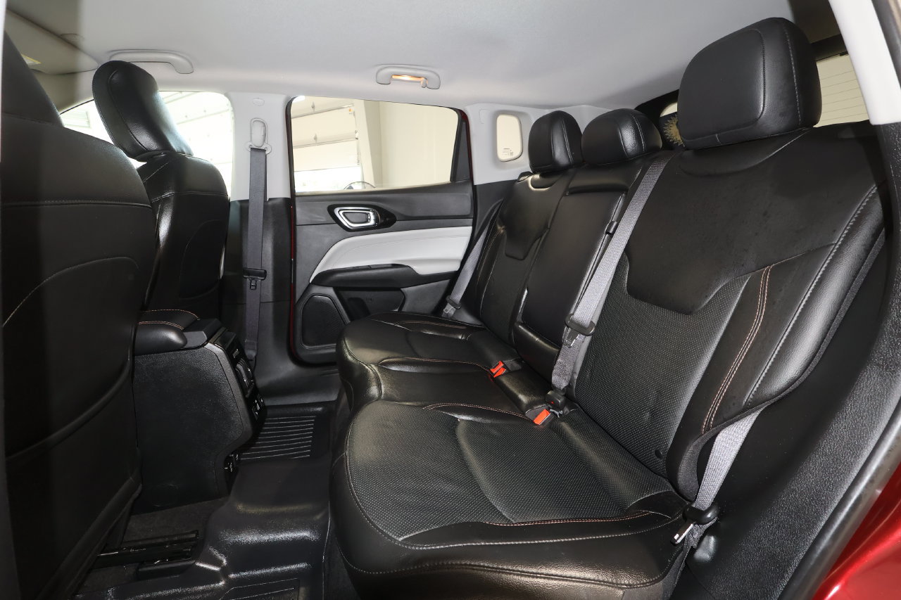 Used 2022 Jeep Compass Limited w/ Elite Group AWD/4WD image 24