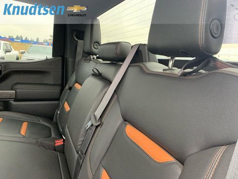 Used 2021 GMC Sierra 1500 AT4 image 15