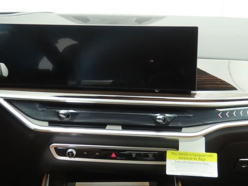 Used 2026 BMW X5 xDrive40i w/ Premium Package image 16
