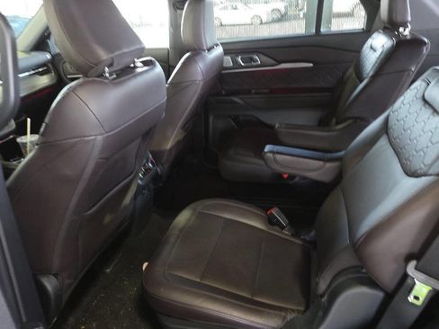 Used 2025 Ford Explorer Platinum w/ LUX Leather Package image 9