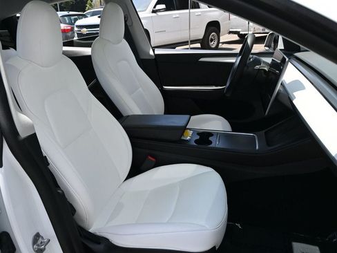 Used 2022 Tesla Model Y Performance AWD/4WD image 17