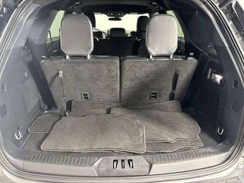 Used 2025 Ford Explorer ST-Line w/ ST-Line Street Pack AWD/4WD image 33