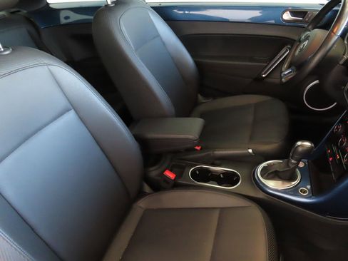Used 2019 Volkswagen Beetle 2.0T SE image 27