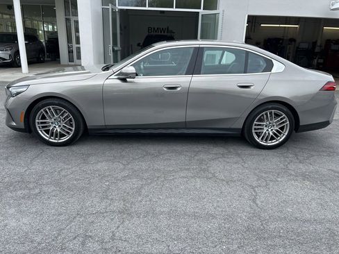 Certified 2024 BMW 530i xDrive w/ Premium Package AWD/4WD image 2