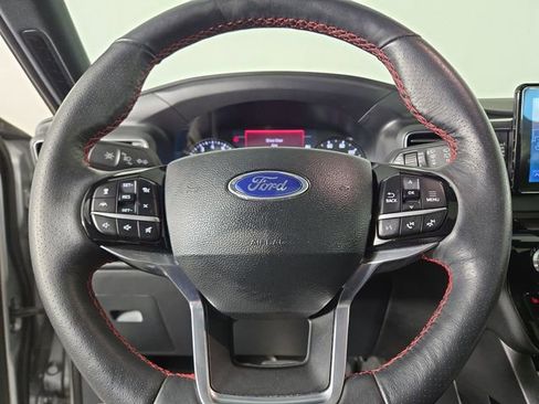 Used 2023 Ford Explorer ST-Line w/ Class IV Trailer Tow Package AWD/4WD image 24