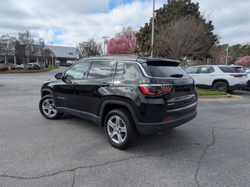 Used 2023 Jeep Compass Latitude w/ Convenience Group image 7