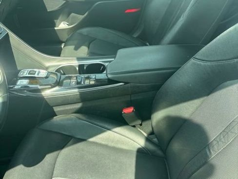 Used 2022 Hyundai Sonata Limited w/ Winter Weather Package FWD image 14