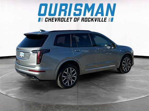 Used 2024 Cadillac XT6 Sport image 6