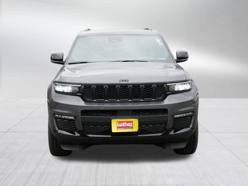 Used 2024 Jeep Grand Cherokee L Limited w/ Black Appearance Package image 2