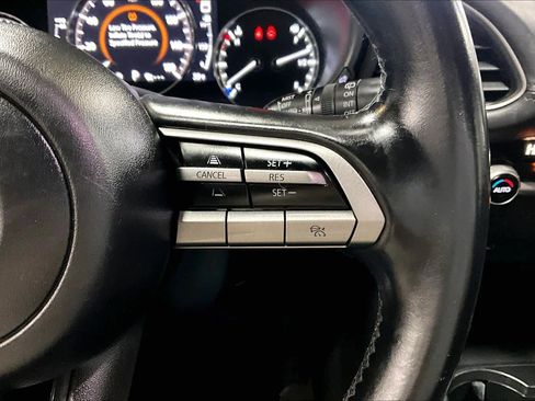 Used 2021 MAZDA MAZDA3 s image 22