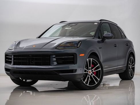 New 2026 Porsche Cayenne S AWD/4WD image 1