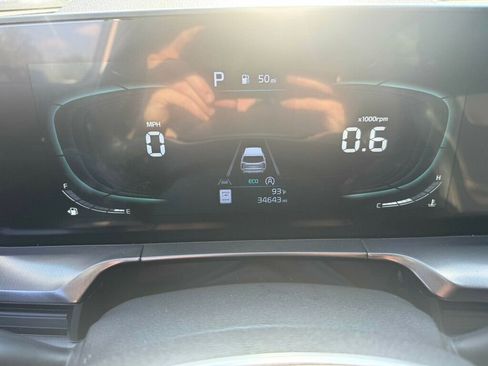 Used 2024 Kia Telluride S w/ S Sunroof Package FWD image 4