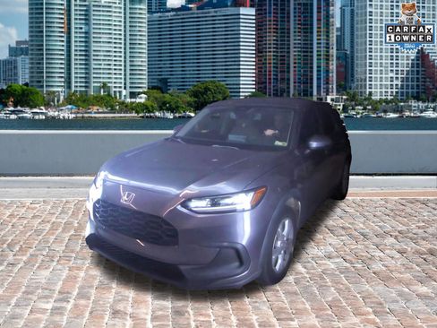 Used 2023 Honda HR-V LX image 1