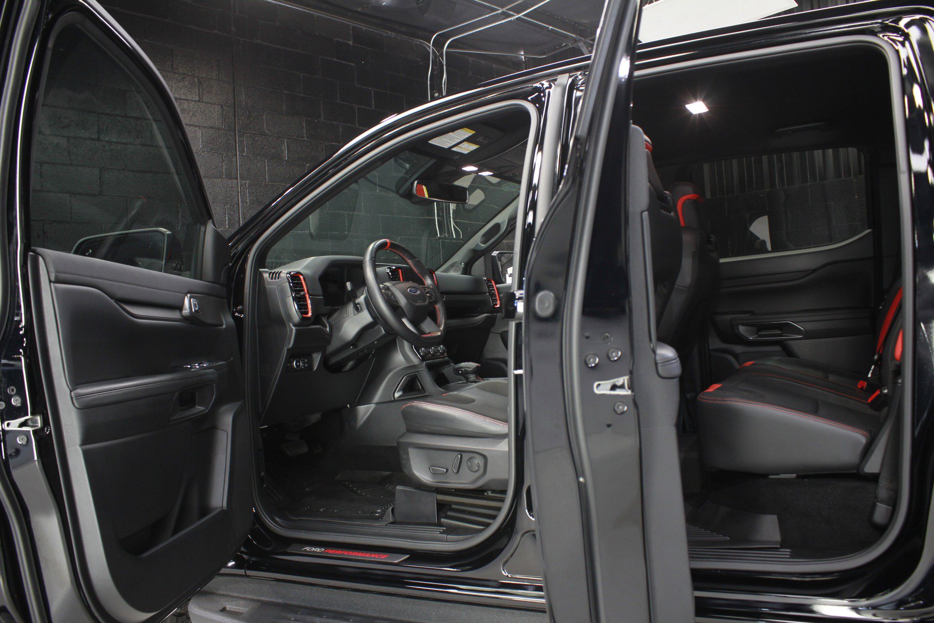 Used 2025 Ford Ranger Raptor AWD/4WD image 36