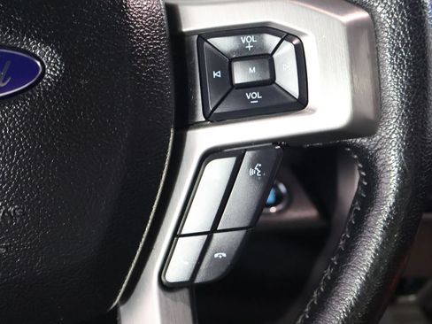 Used 2015 Ford F150 Platinum w/ Equipment Group 701A Luxury AWD/4WD image 39