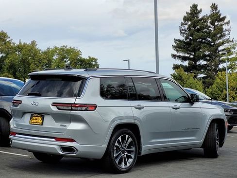 New 2024 Jeep Grand Cherokee L Overland w/ Trailer Tow Package image 5