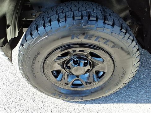 Used 2023 Toyota Tacoma SR image 10