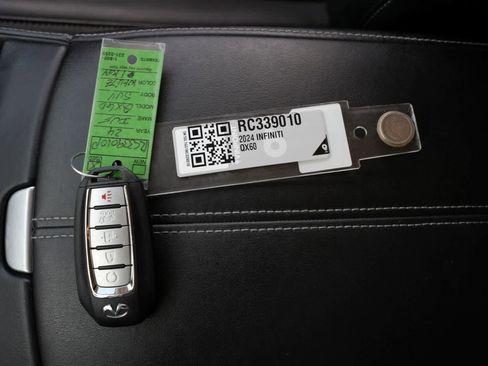 Used 2024 INFINITI QX60 Sensory AWD/4WD image 27