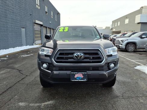 Certified 2023 Toyota Tacoma SR5 image 2