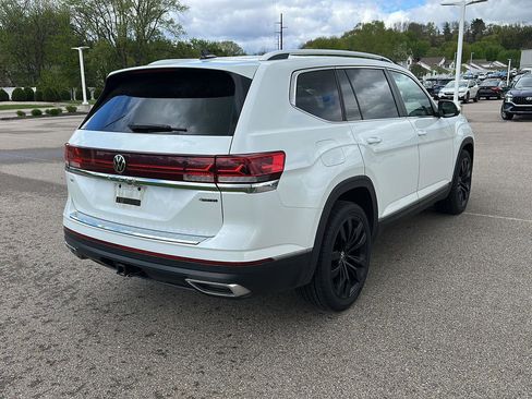 Used 2024 Volkswagen Atlas SEL AWD/4WD image 3