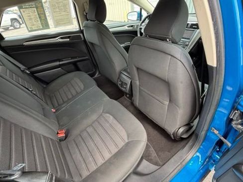 Used 2020 Ford Fusion SE FWD image 26