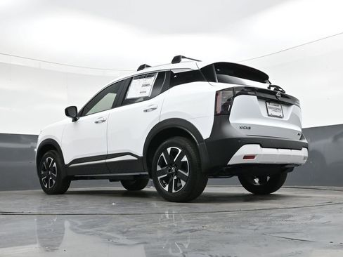 New 2026 Nissan Kicks SV w/ Cold Weather Package AWD/4WD image 37