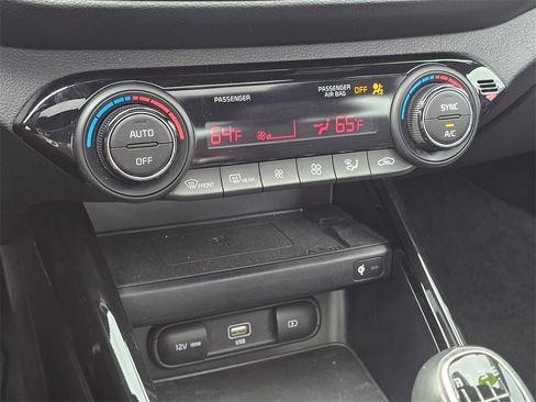 Used 2022 Kia Forte GT image 26