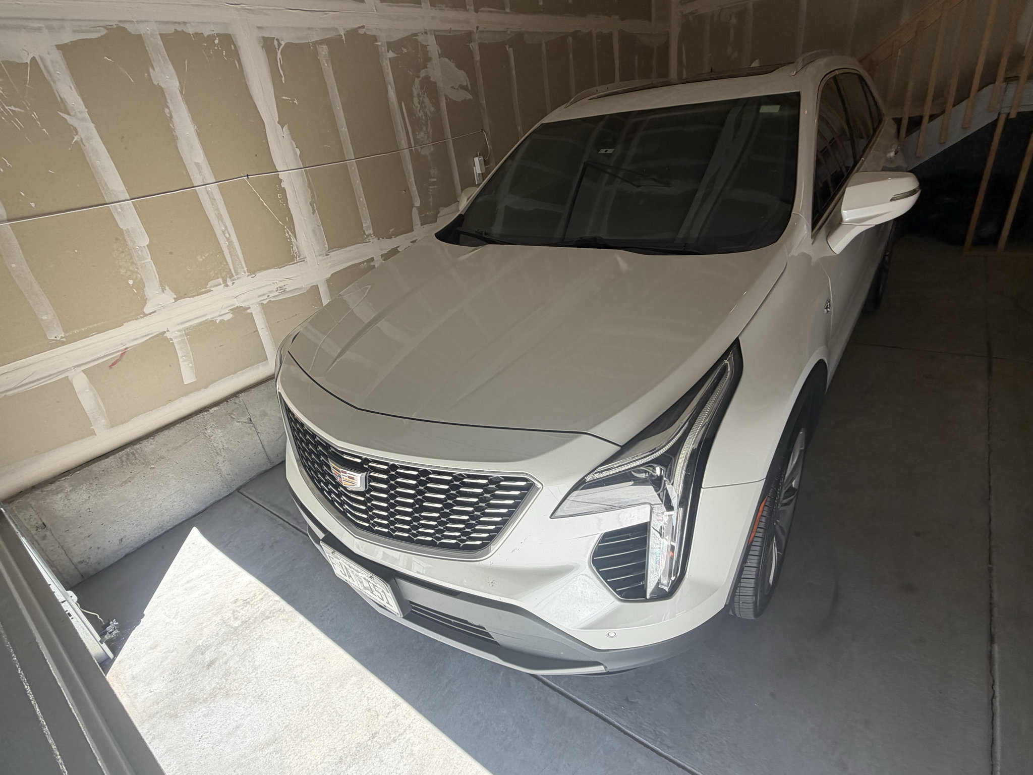 Used 2022 Cadillac XT4 Premium Luxury w/ Enhanced Visibility Package AWD/4WD image 7