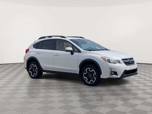 Used 2016 Subaru Crosstrek 2.0i Premium AWD/4WD image 2