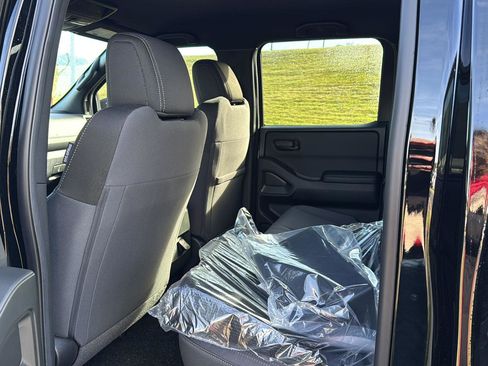 New 2026 Nissan Frontier SV w/ SV Convenience Package AWD/4WD image 9