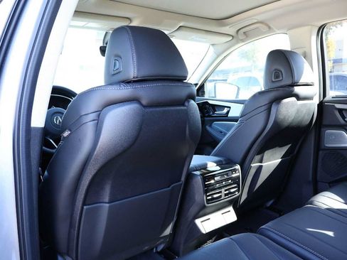 Certified 2026 Acura MDX w/ Technology Package FWD image 12