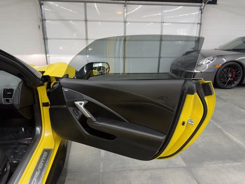 Used 2016 Chevrolet Corvette Z06 w/ 2LZ Preferred Equipment Group image 22