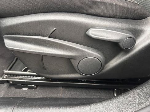 Used 2022 Jeep Compass Sport image 15