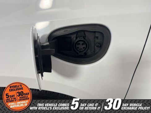 Used 2023 Chrysler Pacifica Touring-L FWD image 12