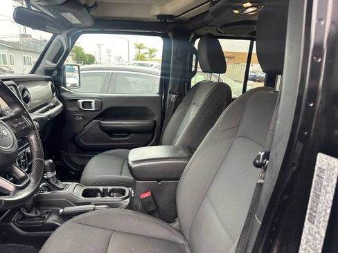 Used 2019 Jeep Wrangler Unlimited Sport S AWD/4WD image 8