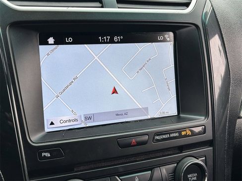 Used 2017 Ford Explorer XLT w/ Equipment Group 202A image 25