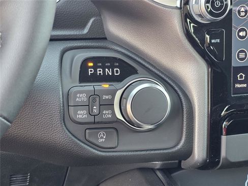 New 2026 RAM 1500 Big Horn AWD/4WD image 26