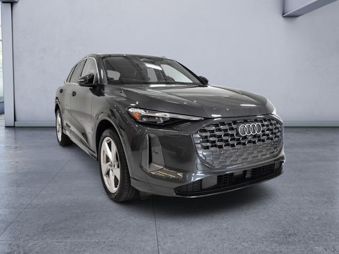 Used 2025 Audi Q5 Prestige AWD/4WD image 8