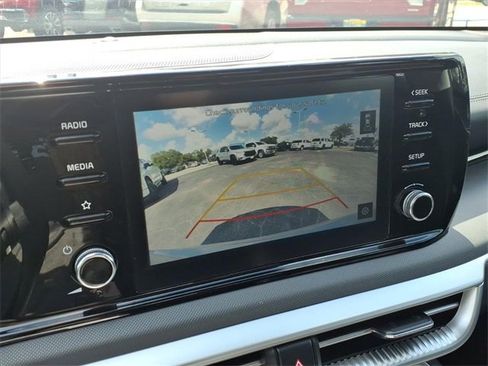 Used 2022 Kia K5 LXS image 25